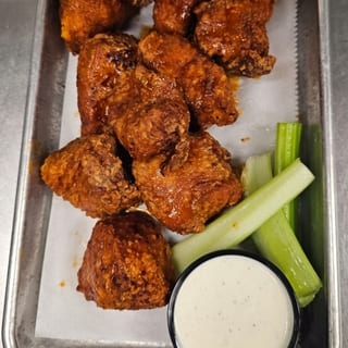 12 Wings