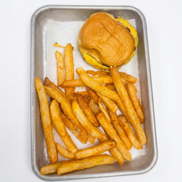 Kid's Cheeseburger.